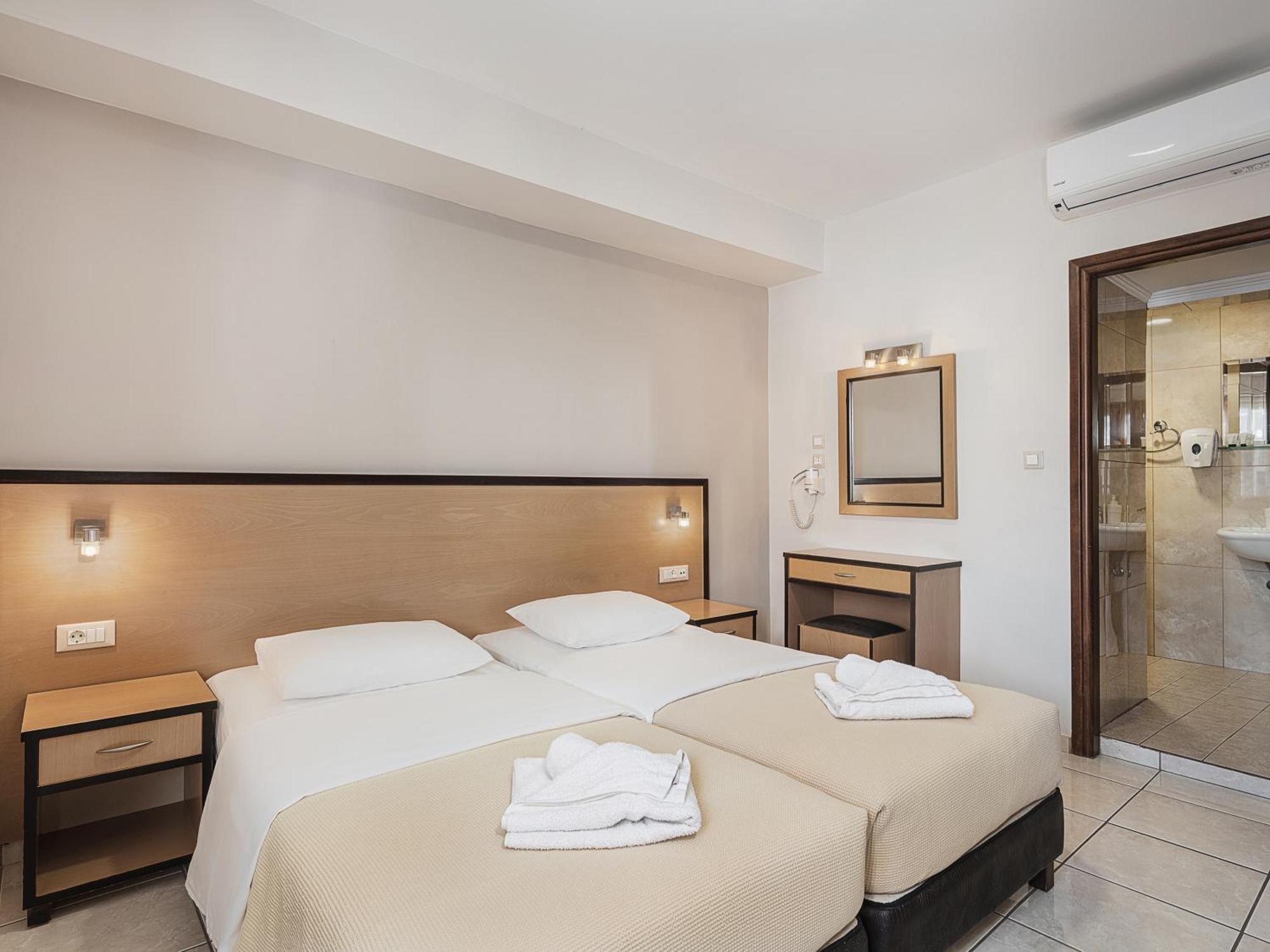 Theofilos City Hotel Chania  Екстер'єр фото