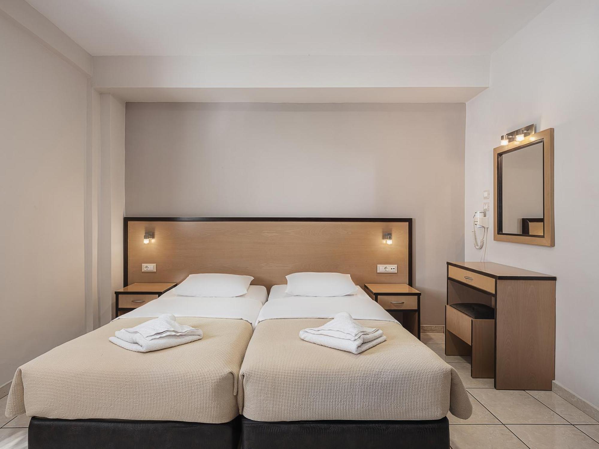 Theofilos City Hotel Chania  Екстер'єр фото