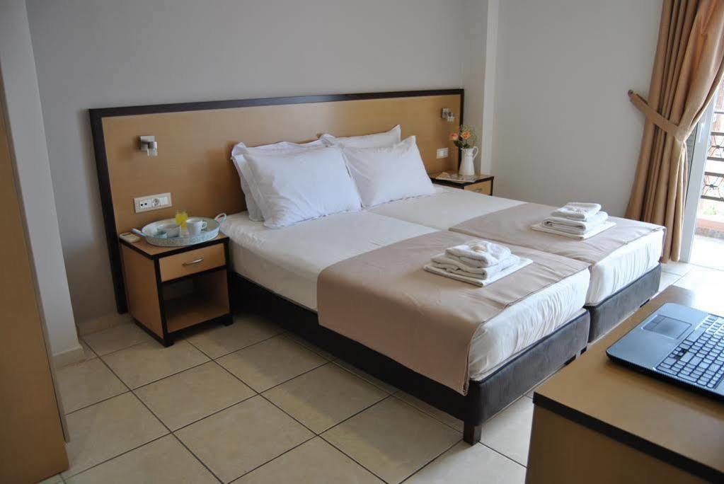 Theofilos City Hotel Chania  Екстер'єр фото
